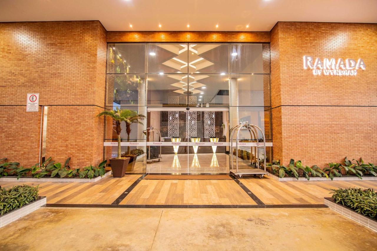 Отель Ramada By Wyndham Manaus Torres Center Экстерьер фото